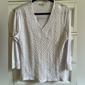 Dressy White lace lined v-neck top